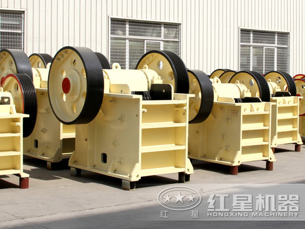 顎式礦石破碎機設(shè)備
