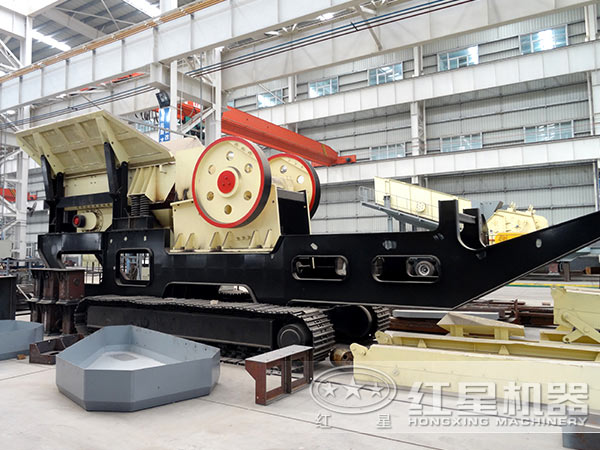 輪胎鍔式移動(dòng)破碎站