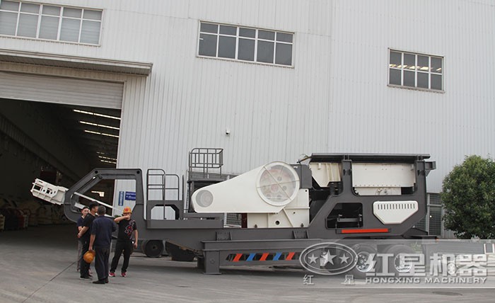 移動(dòng)式碎石機(jī) 移動(dòng)式碎石機(jī)