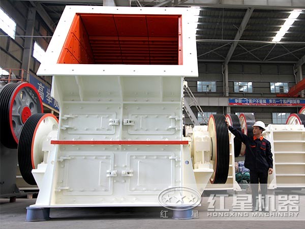 重錘破碎石機(jī) 重錘破碎石機(jī)