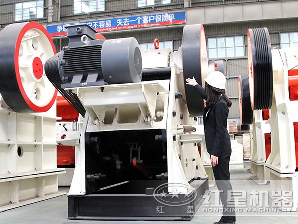 顎式破碎機細節(jié)展示