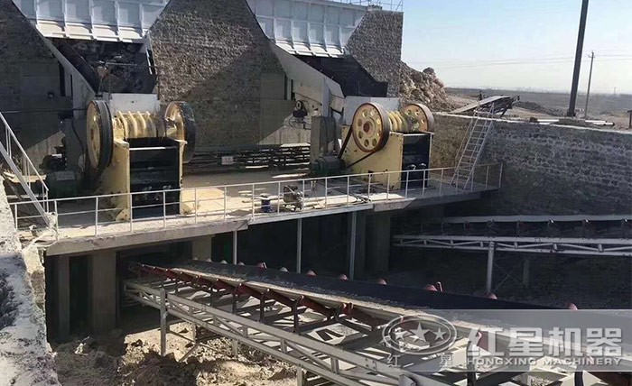 花崗巖顎破粗碎現場 花崗巖顎破粗碎現場