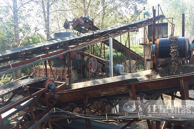 花崗巖圓錐機現(xiàn)場 花崗巖圓錐機現(xiàn)場