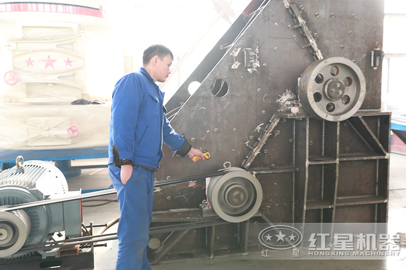 雙級(jí)煤渣粉碎機(jī)車間