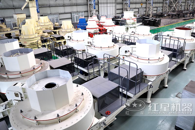 青石碎砂機(jī)車(chē)間