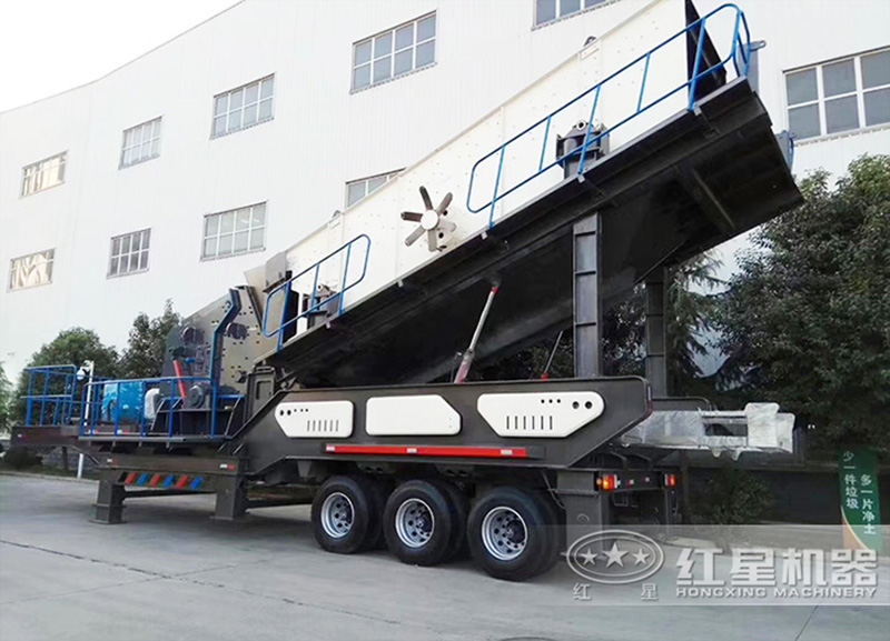 掛上車頭就能跑，輕松穿越平地、山路、沼澤