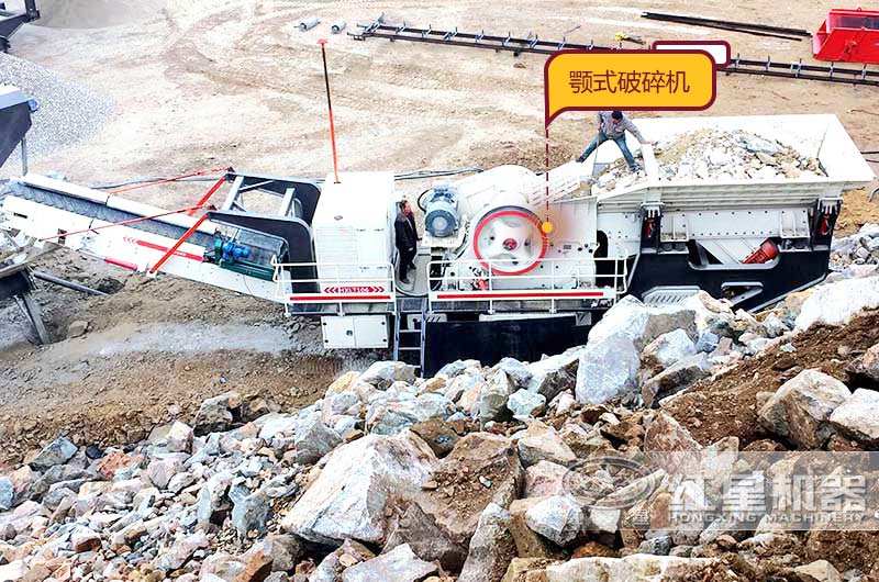 鄂破履帶式碎石機(jī)，粗碎大石塊破碎比大