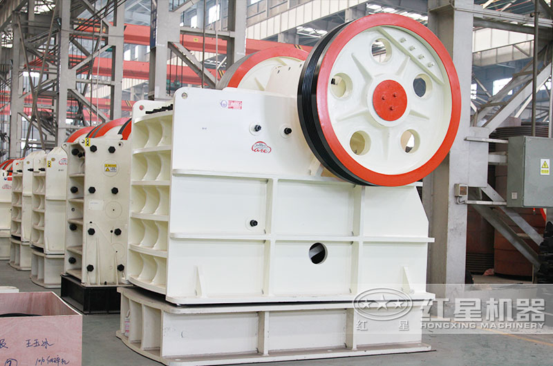 鄂式破碎機破碎比大，產(chǎn)量高