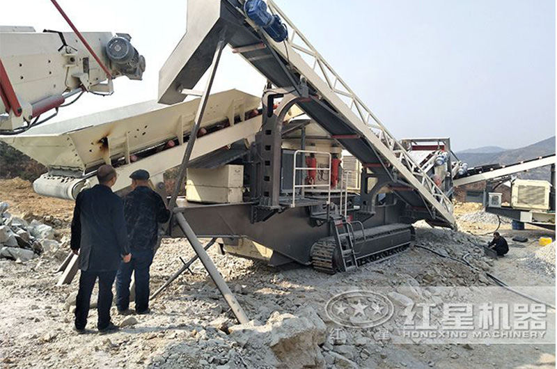 移動砂石破碎設(shè)備價格多少？移動砂石生產(chǎn)線有哪些優(yōu)勢？