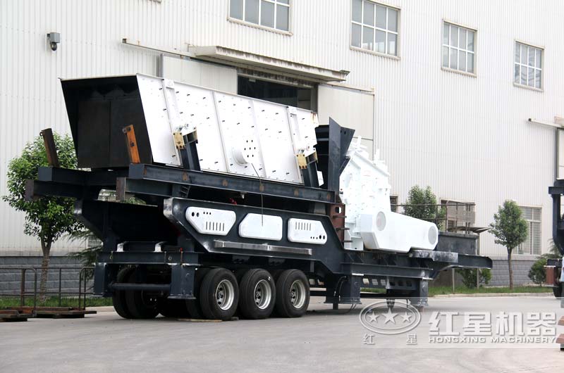 移動反擊式破碎站，上圖