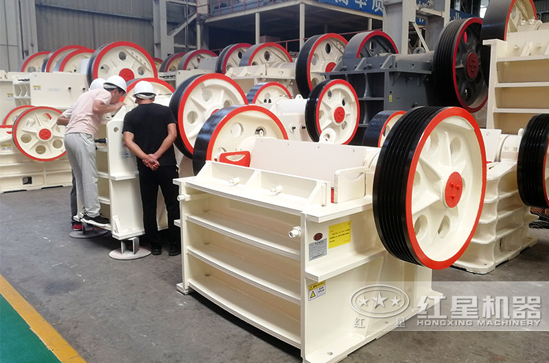 1060破碎機價格多少，不如到廠家看一看